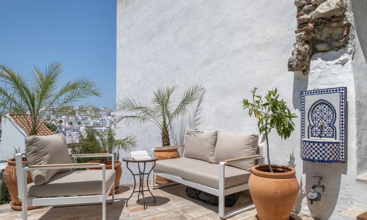 San Ambrosio House | Holiday Home 'Casa Castillo' - entire house, terrace, garden, with view over Vejer, Terrace & Wi-Fi