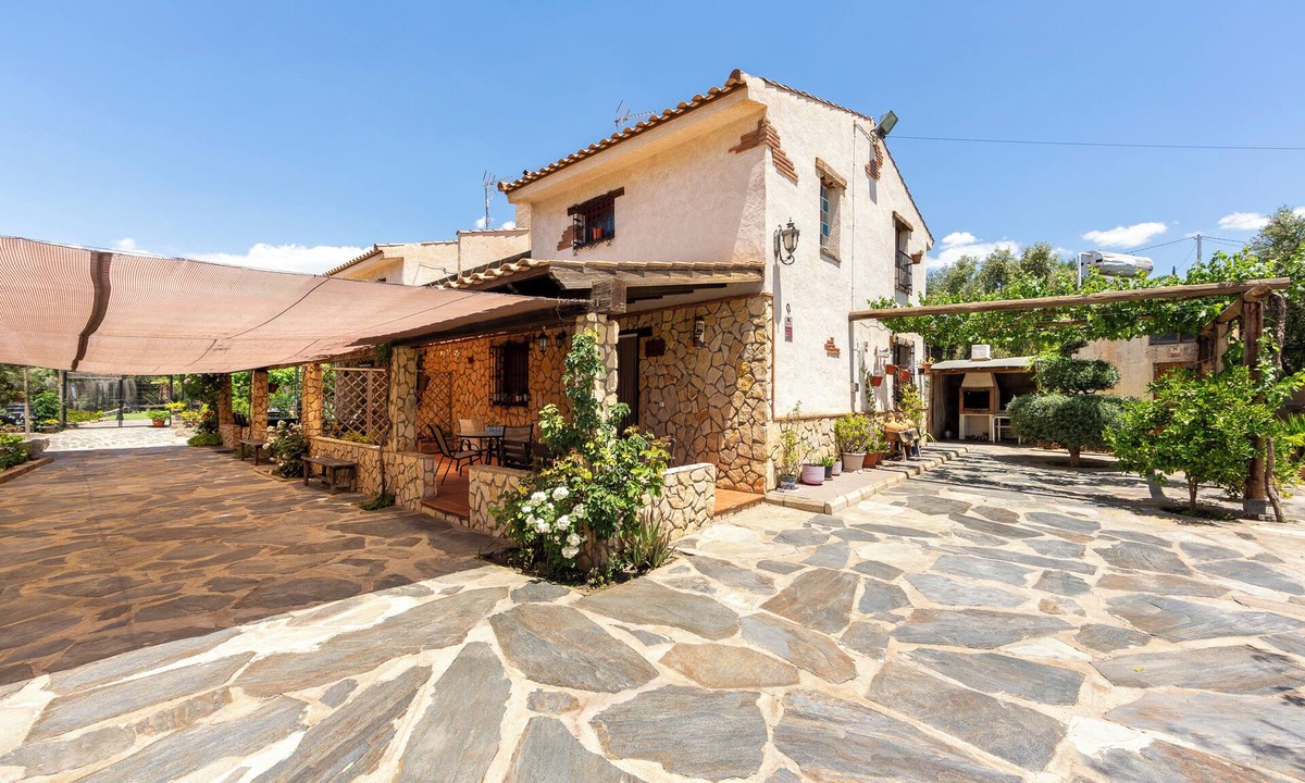 Finana House | Holiday Home 'Casa 1' with Mountain View, Shared Pool and Wi-Fi