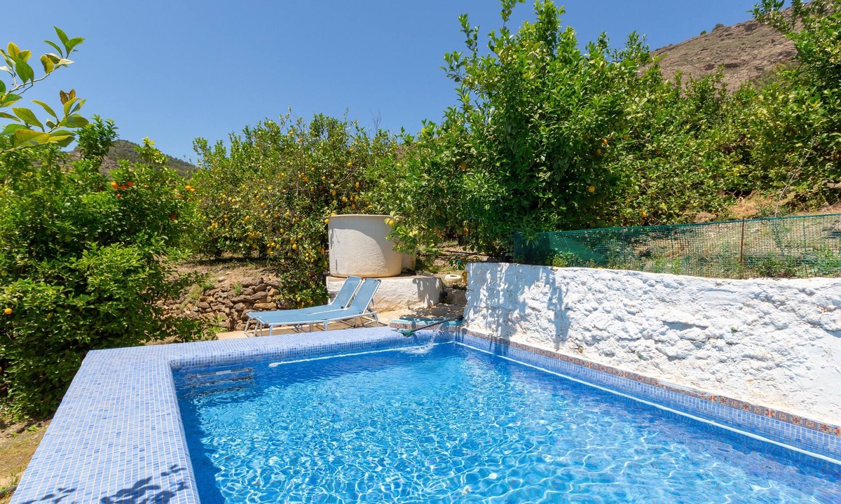 Alora House | Holiday Home Casa Altavista with Pool, Wi-Fi, Air Conditioning, Terrace & Garden