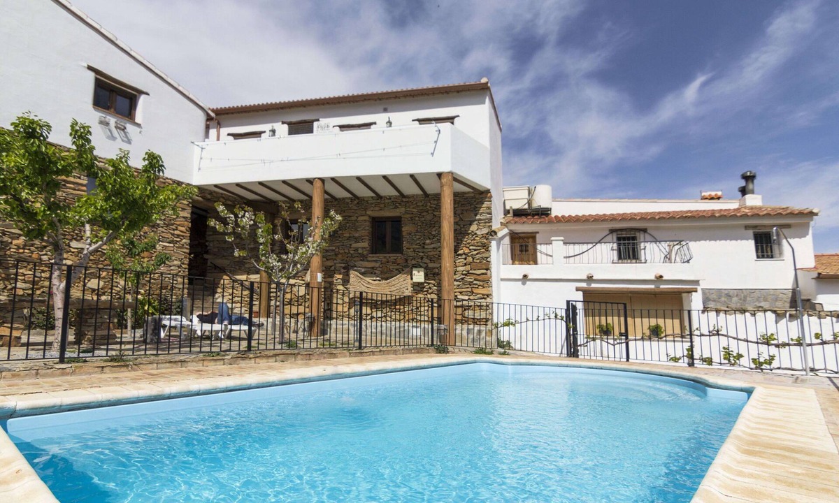 Laroya House | Holiday Home 'Casa Rural Padre Ramon' with Mountain View, Shared Pool and Wi-Fi