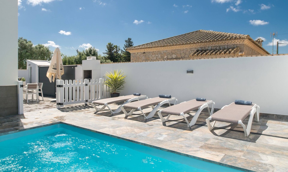 Barrio Nuevo House | Holiday Home 'El Rincon Del Sur 1' with Private Pool, Wi-Fi and Air Conditioning