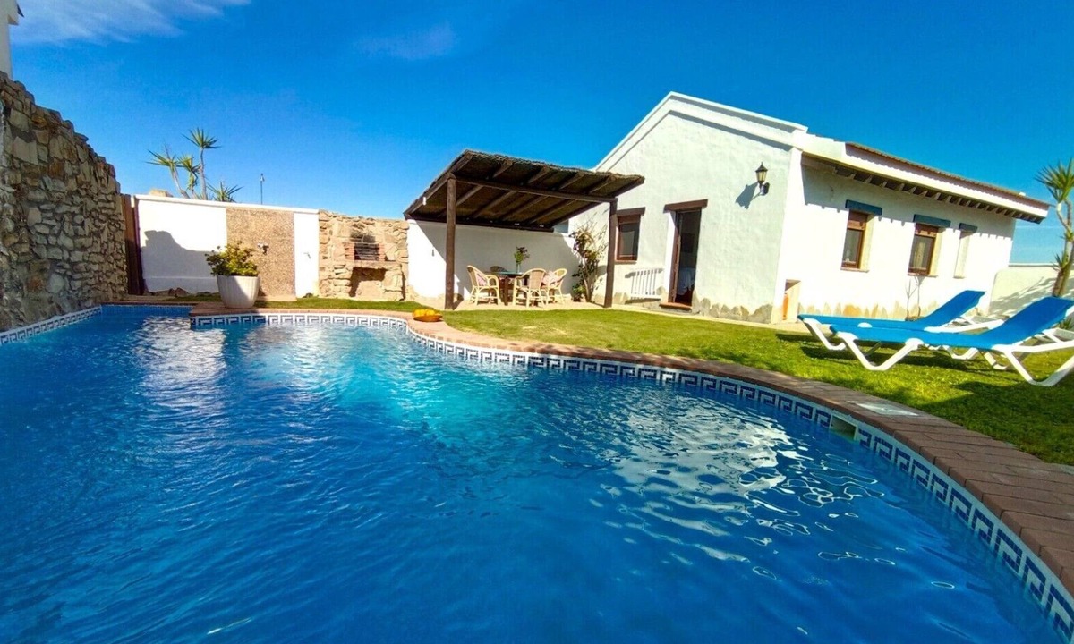 El Palmar House | Holiday Home 'Nacarum 2 - Monte' with Private Pool, Wi-Fi & Air Conditioning