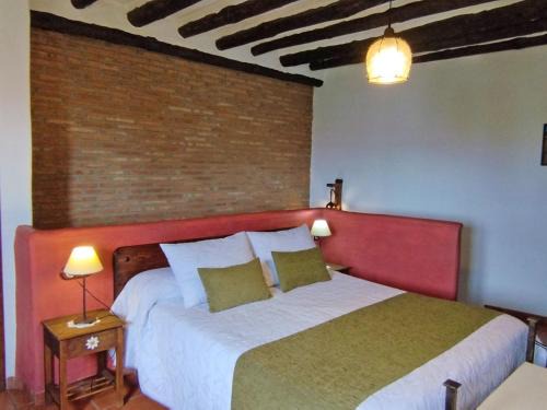 Nechite House | Holiday Home Gemütliches Haus in Anlage mit Pool und Garten by Interhome