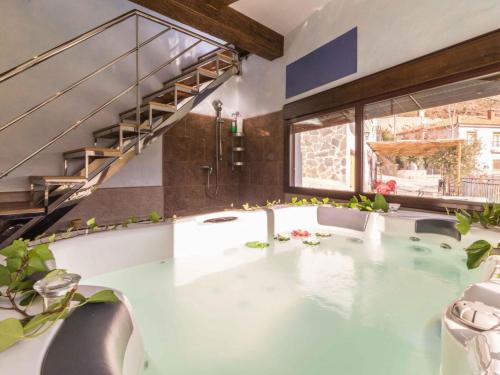 Laroya House | Holiday Home Mirador by Interhome