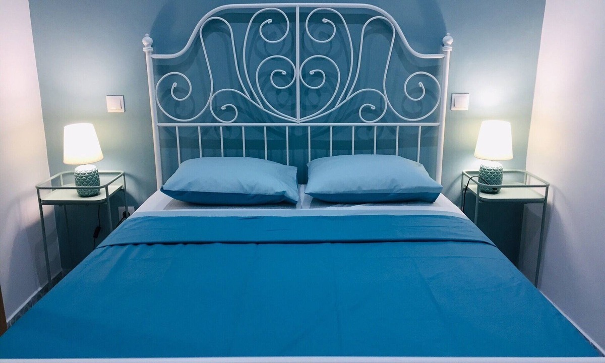 El Molinillo House | Holiday Home 'The Loft Malaga Center' with Balcony, Wi-Fi and Air Conditioning
