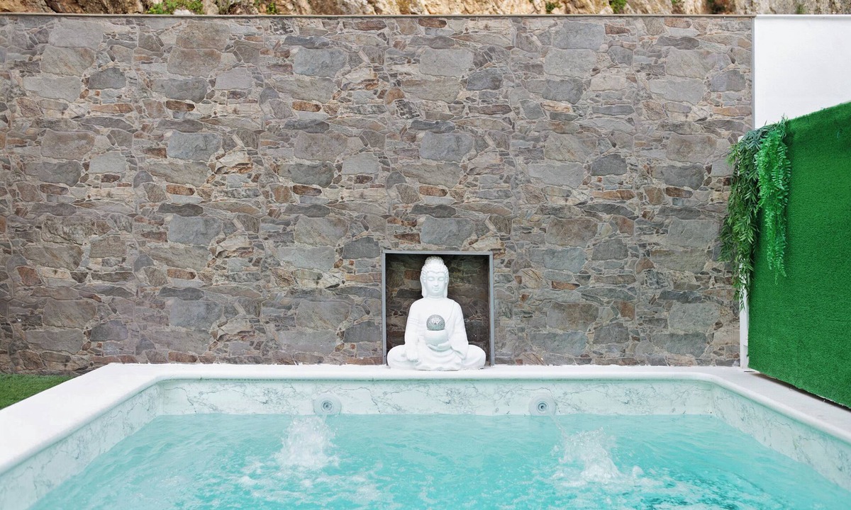 Olvera House | Holiday Home 'Villa Españolillas' with Mountain View, Pool, Terrace and Wi-Fi