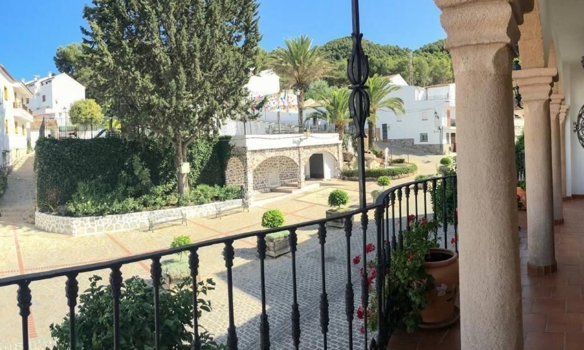 Montecorto House | Holiday house Montecorto for 1 - 9 persons with 5 bedrooms - Holiday house
