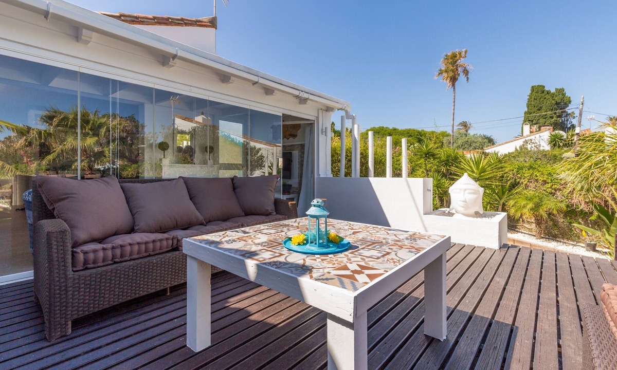 Buenas Noches Villa | Holiday villa for rent in Estepona