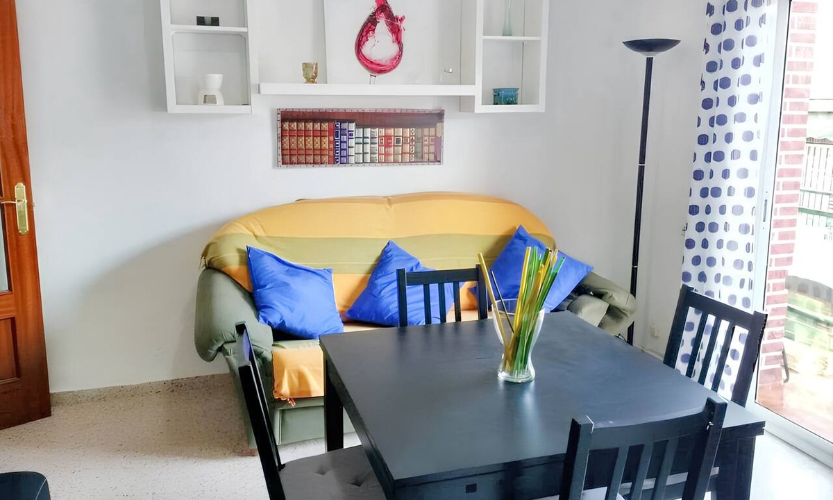 Plaza de Toros-Doctores-San Lazaro Apartment | Homerez - Apt historic centre Granada