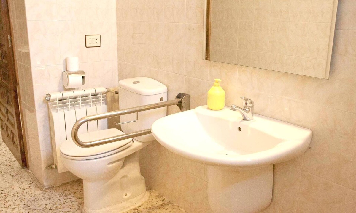 Munebrega Apartment | Homerez - Big appartement for 9 ppl. at Munébrega