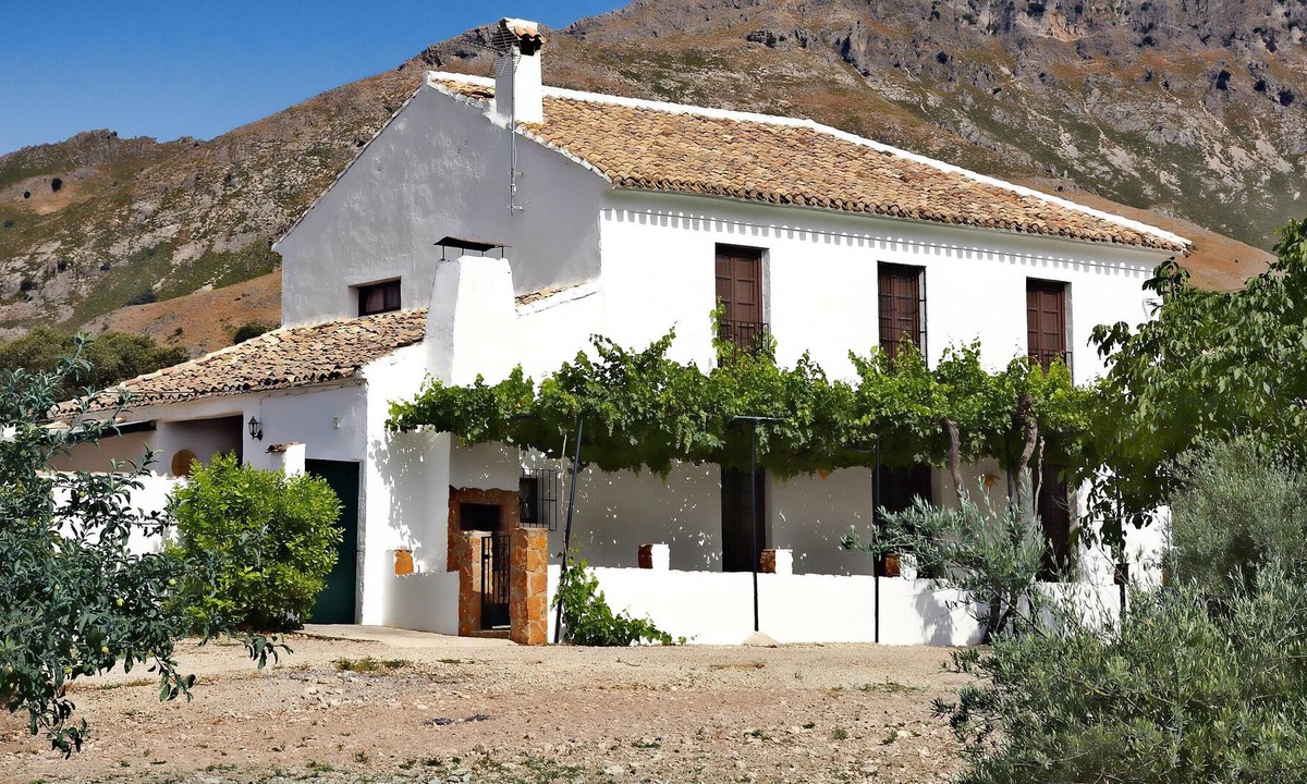 Las Lagunillas Villa | Homerez - Big villa for 12 ppl. with swimming-pool and terrace at Las Lagunillas