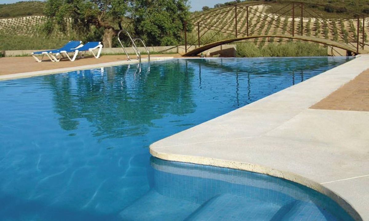Estepa House | Homerez - Charming house in Estepa with shared pool.
