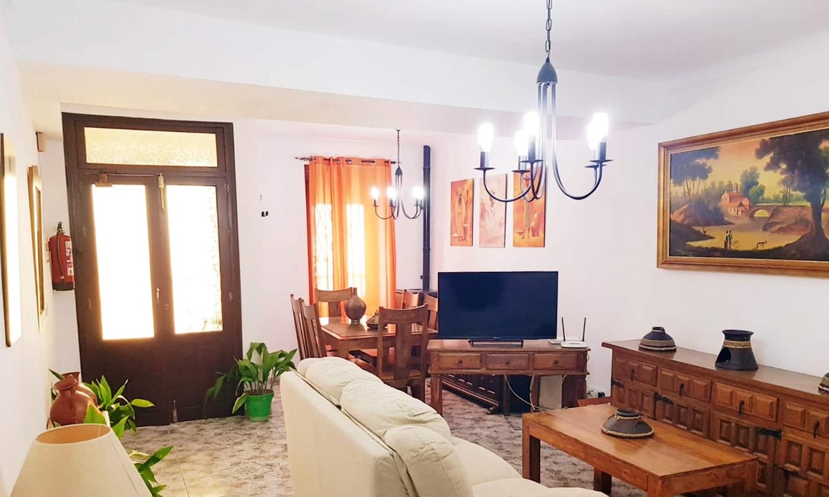 Arriate House | Homerez - House for 2 ppl. with swimming-pool, garden and terrace at Arriate