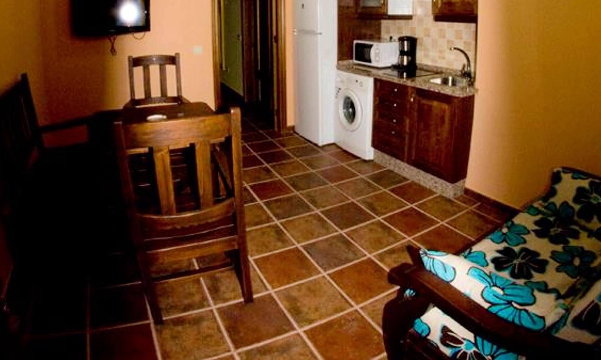 Alcantara House | Homerez - Nice house for 4 ppl. at Alcántara