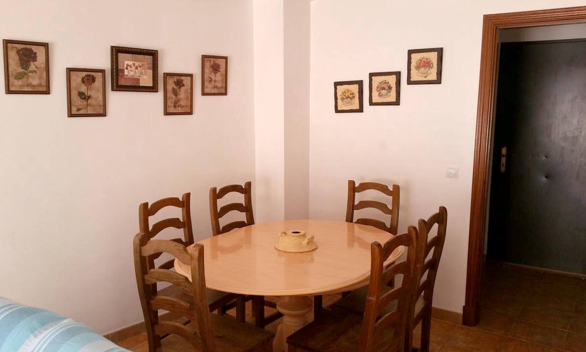 El Bosque House | Homerez - Nice house for 6 ppl. with shared pool and terrace at El Bosque