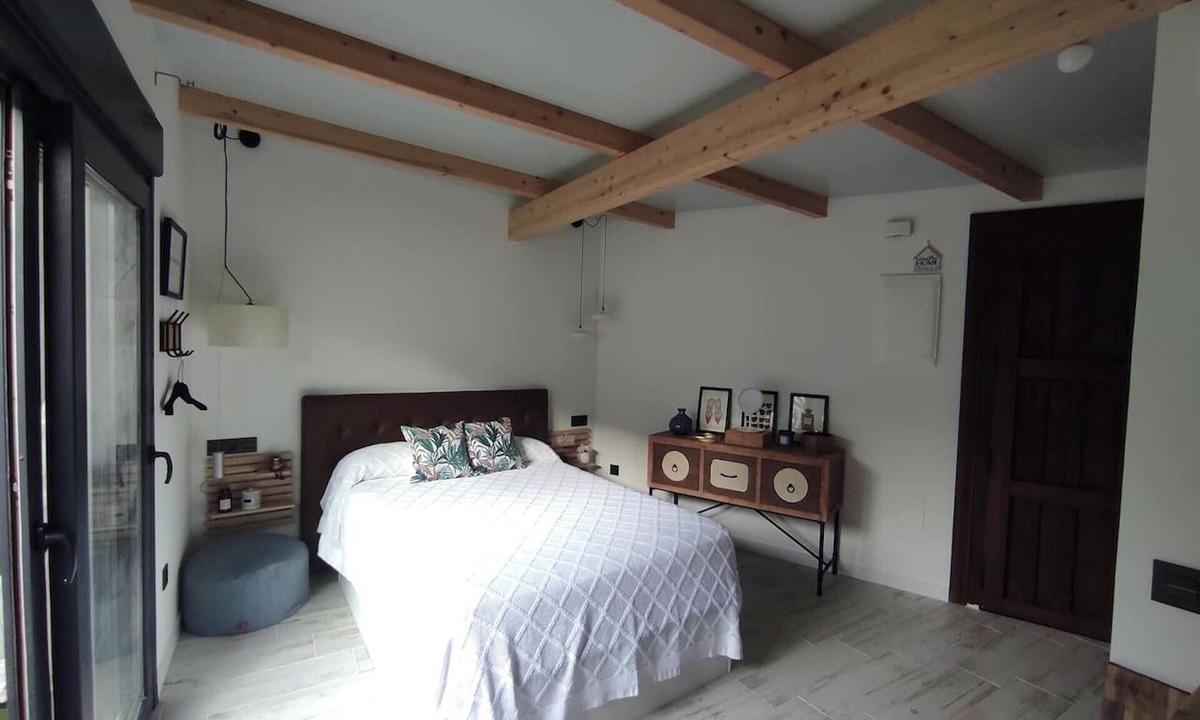 Riogordo Apartment | Homerez - Studio in Riogordo