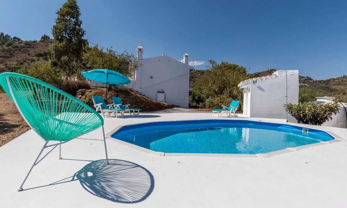 Sayalonga Villa | Homerez - Villa in Competa