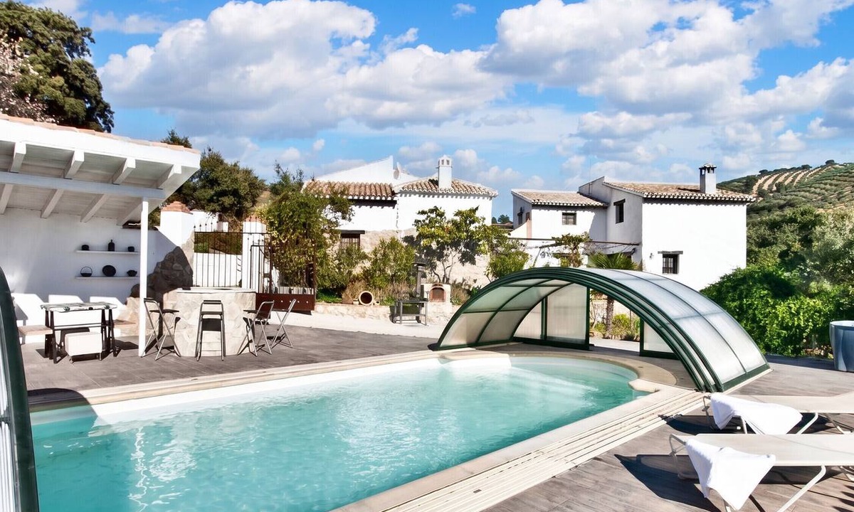 Serval Villa | Homerez - Villa in Granada