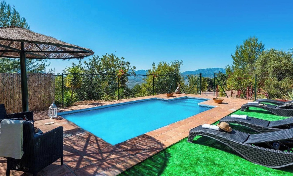 Alozaina Villa | Hornillos Alozaina by Ruralidays