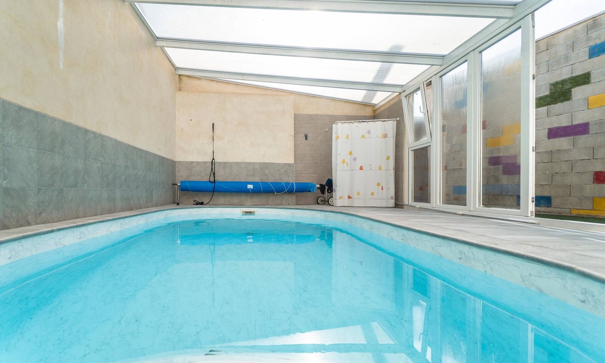 Melgar de Fernamental House | Hortelanos Country House with Heated Pool, Private Garden & Wi-Fi in Burgos