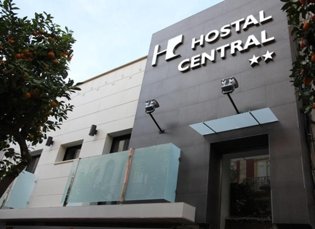 Ceuta House | Hostal Central