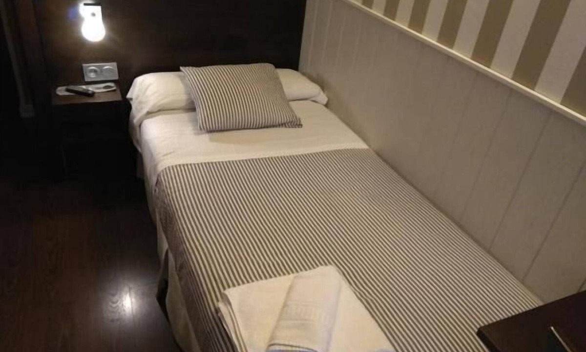 Centro Apartment | Hostal Gud: Single room