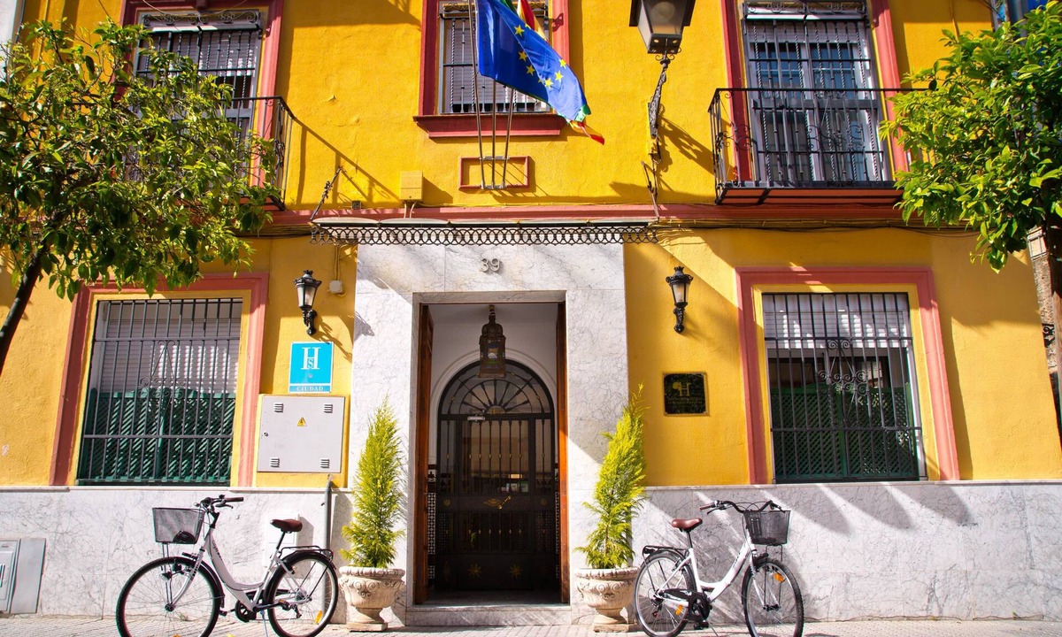 San Julian Hostel | Hostal La Muralla