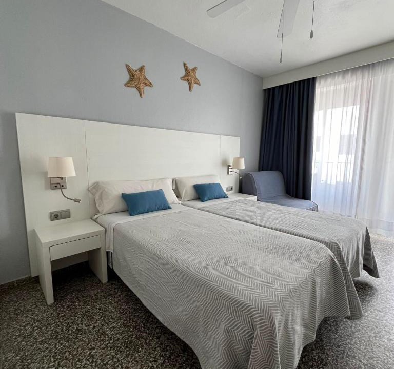 Figueretas House | Hostal Pitiusa