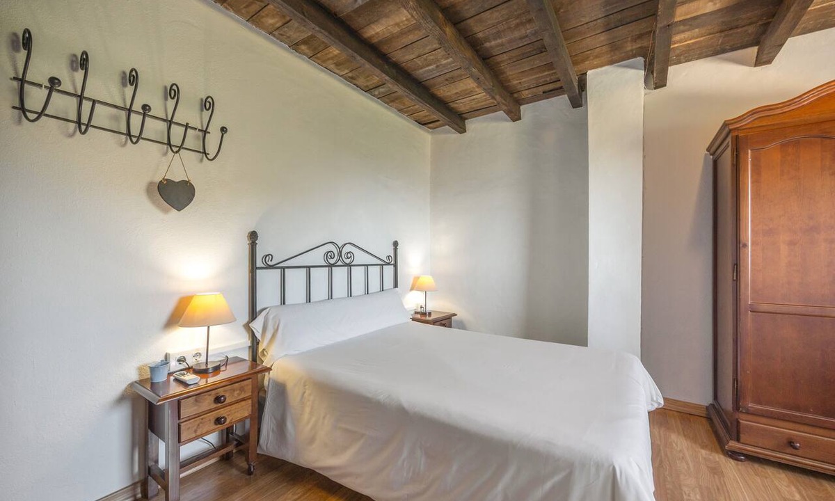 Benaocaz Apartment | Hostal Posada El Parral – Private Pool and Restaurant in the Sierra de Cádiz