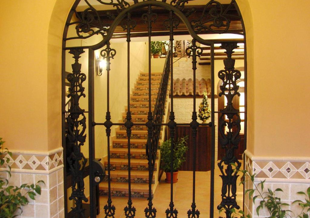 Almaden de la Plata Hotel | Hotel El Romeral