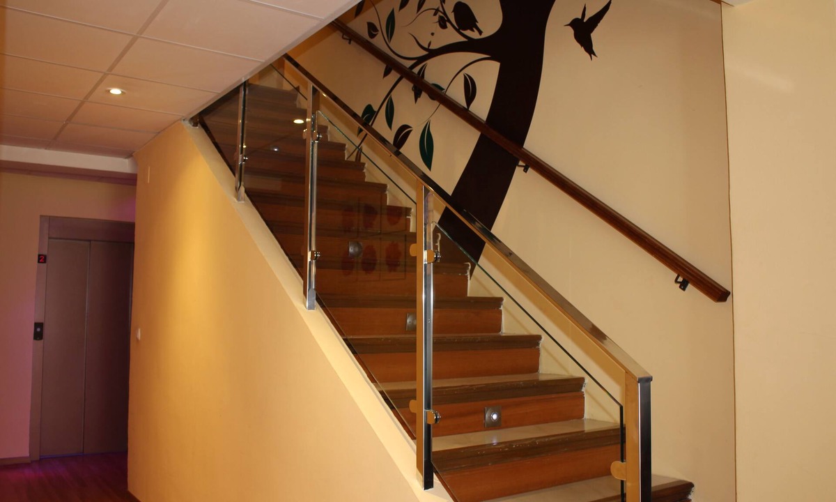 Albolote Hotel | Hotel La Curva