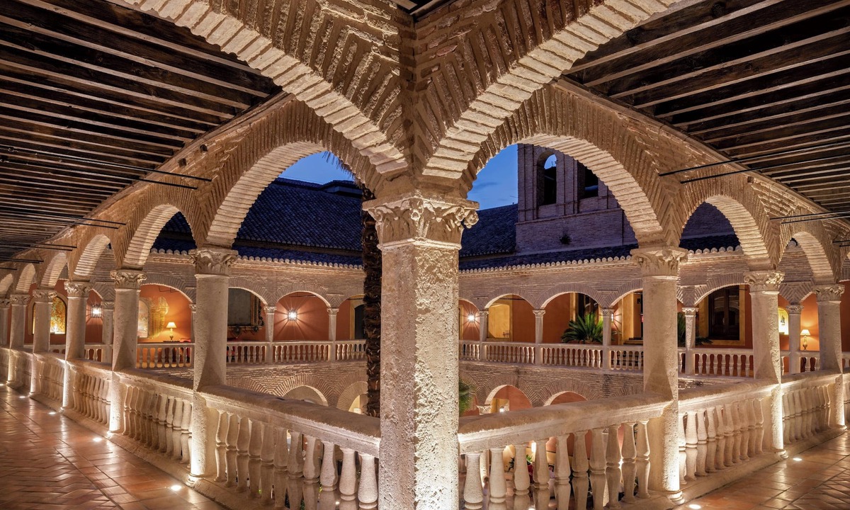 Centro - Sagrario Hotel | Hotel Palacio de Santa Paula, Autograph Collection