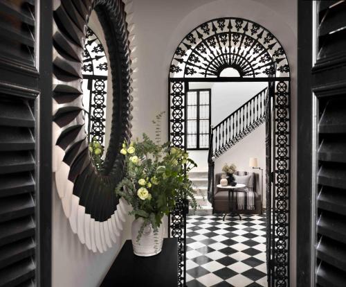San Ambrosio Hotel | Hotel Plaza 18 - Grupo Califa