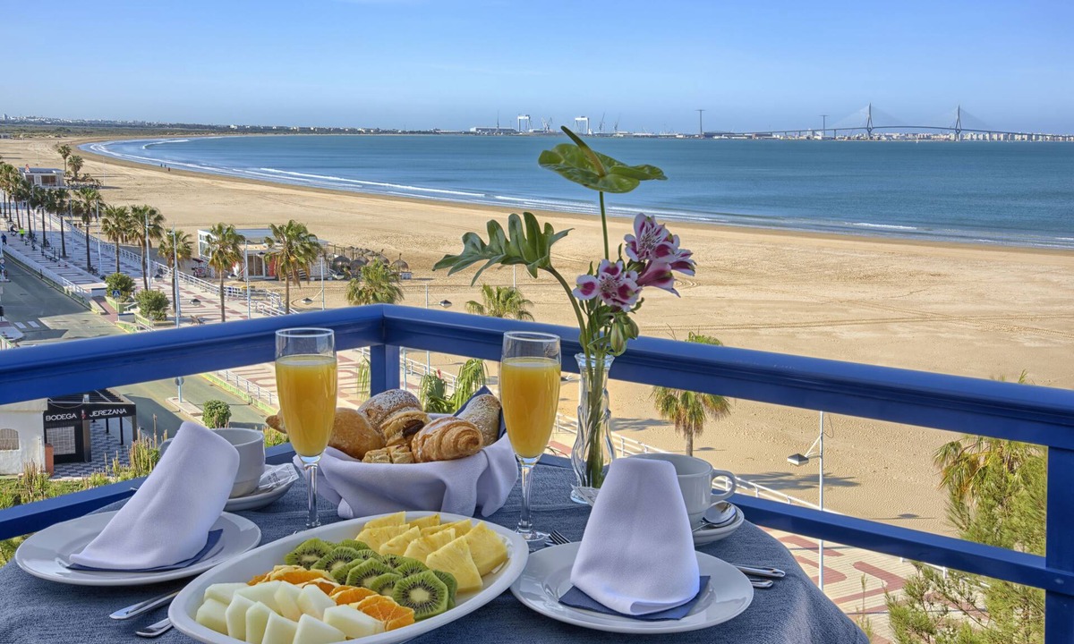 Valdelagrana Hotel | Hotel Puertobahia & SPA