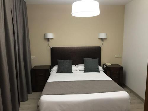 Santa Cruz De Mudela Hotel | Hotel Restaurante Santa Cruz