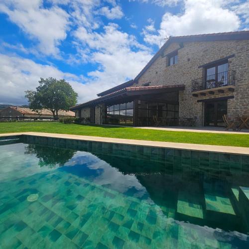 La Parte de Sotoscueva Hotel | Hotel Rural Izarbe
