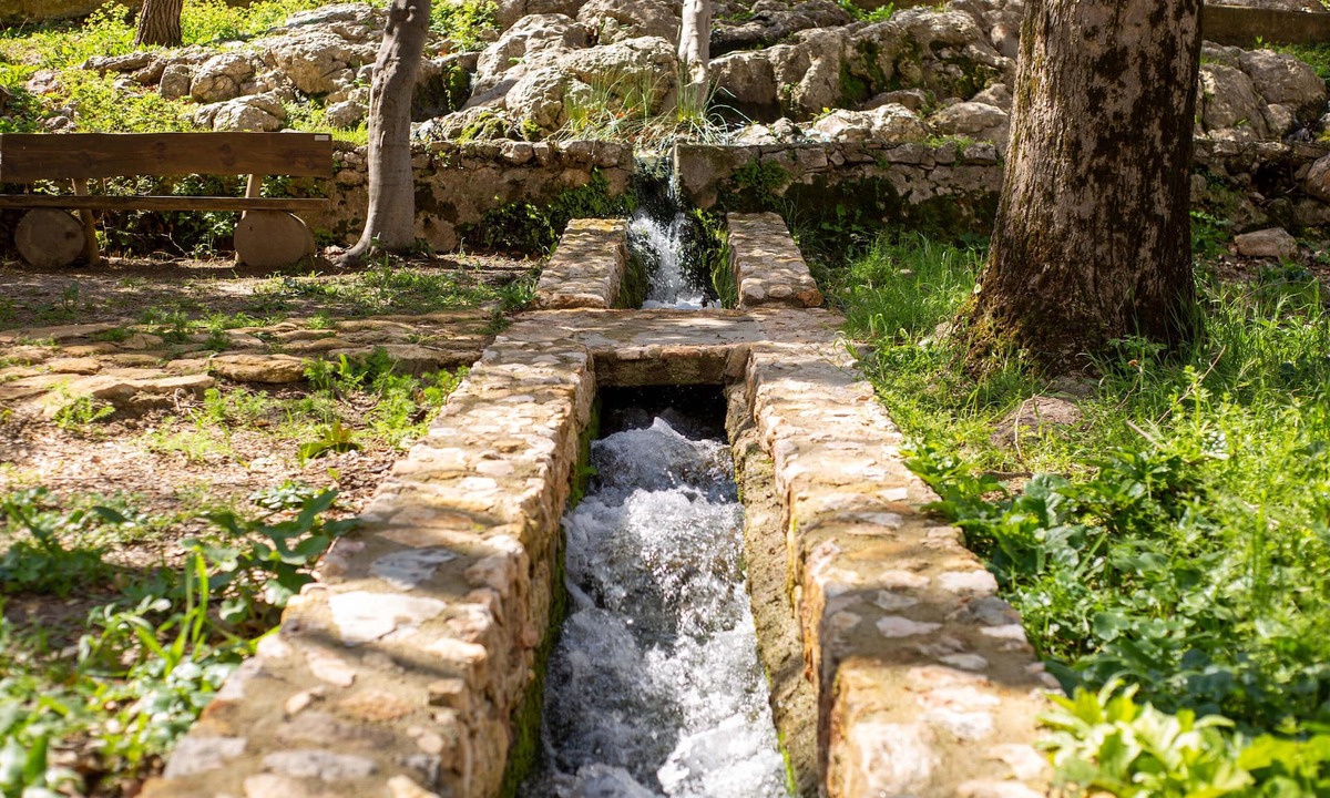 Cuevas del Becerro Hotel | Hotel Rural El Castillejo