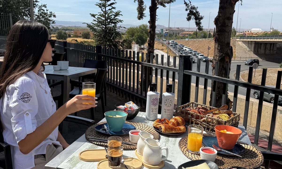 Genil Hotel | Hotel Saylu