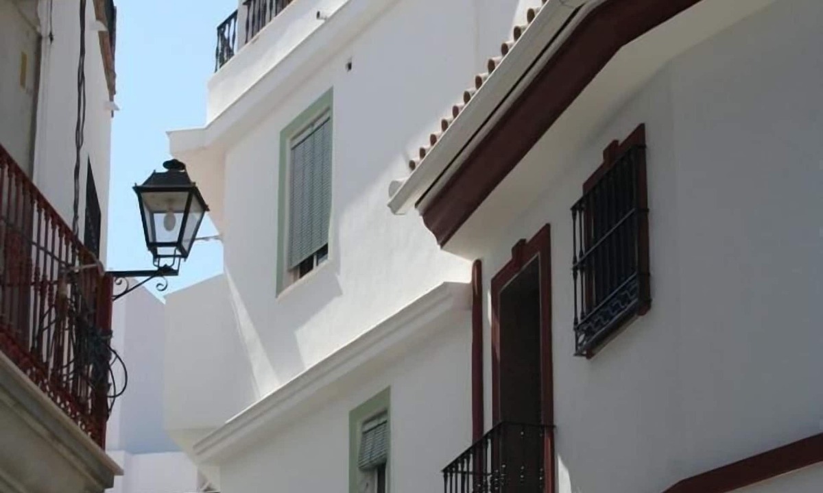 Guaro House | House in Guaro with Barbecue