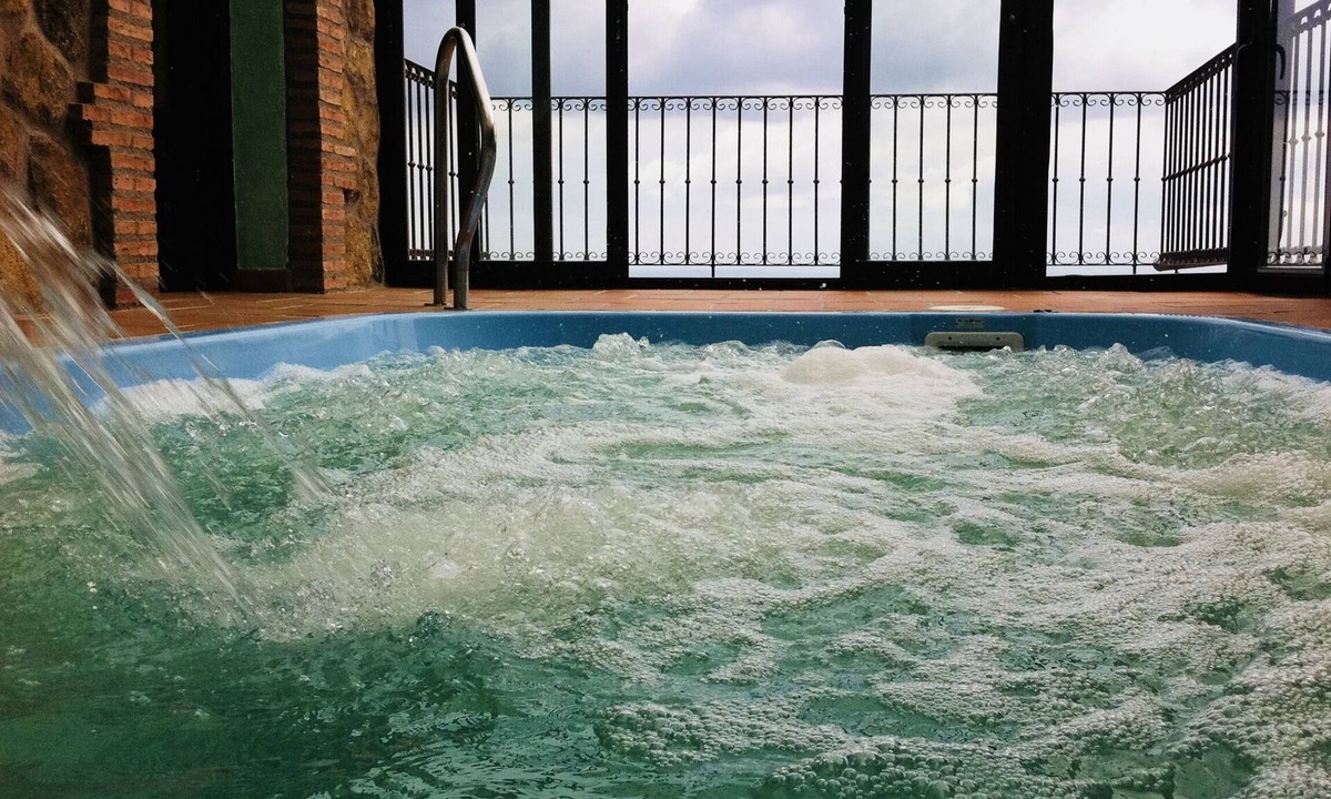 Pedro Bernardo Cottage | House SPA 12-16 places, in Gredos and the Tietar Valley, with pool-jacuzzi