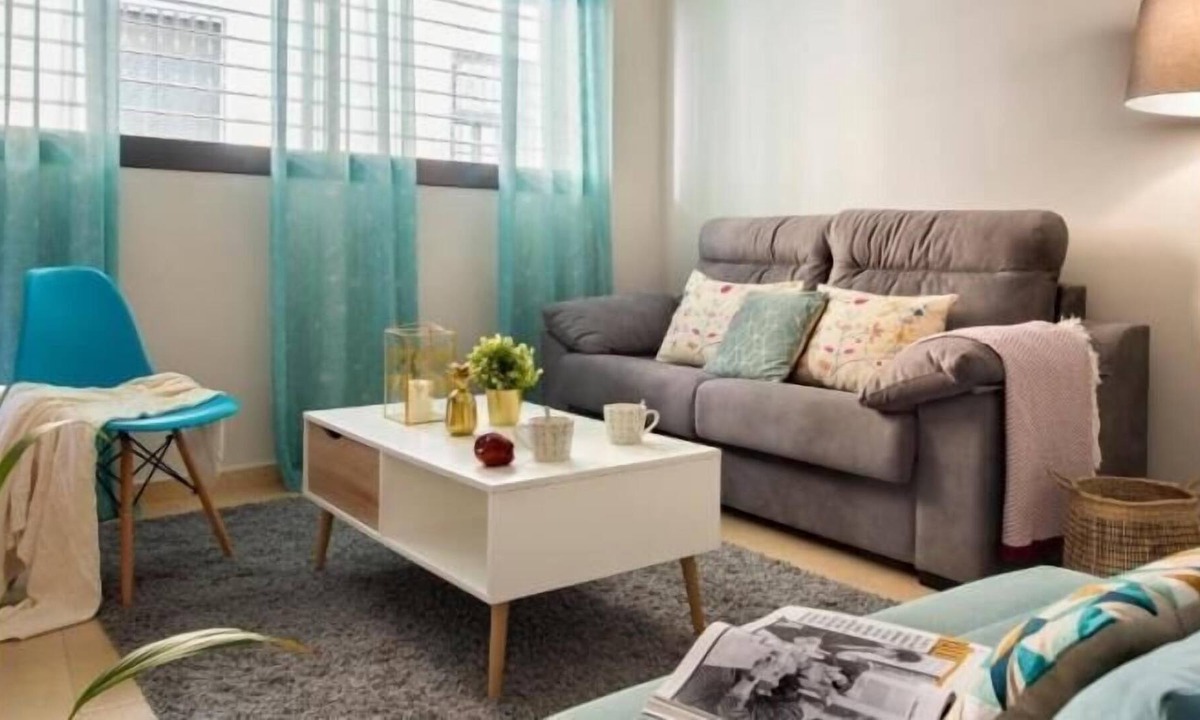 San Julian Apartment | -HSH Suites Metropol- Metropol Apartment in San Julian with garage