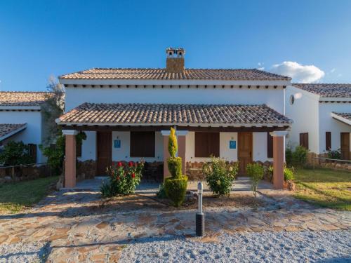 Pozo Alcon House | Ibipozo home Near Bolera Lake & Forest