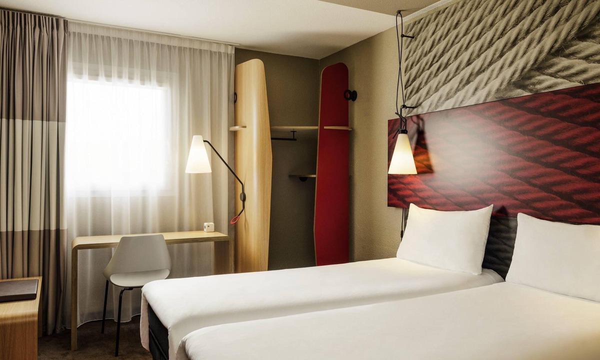 Senlis Hotel | ibis Senlis