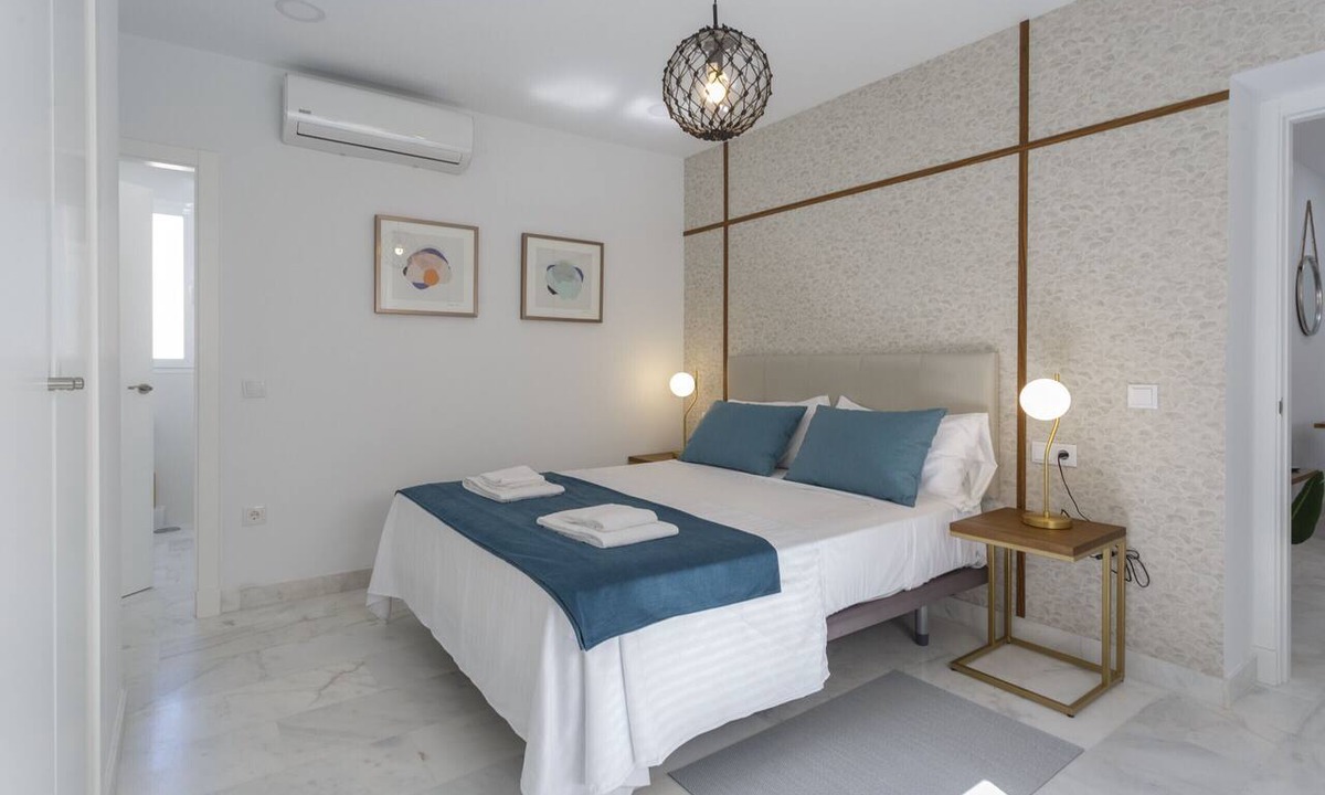 Old Town Apartment | Interior apartment without terrace - BRUJULA by Cadiz4Rentals