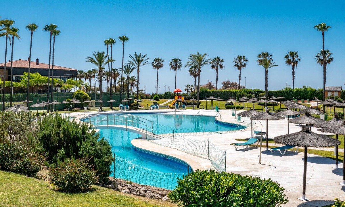 Isla Cristina Apartment | 'Kiko Las Américas' Apartment with Sea View, Pool, and Wi-Fi