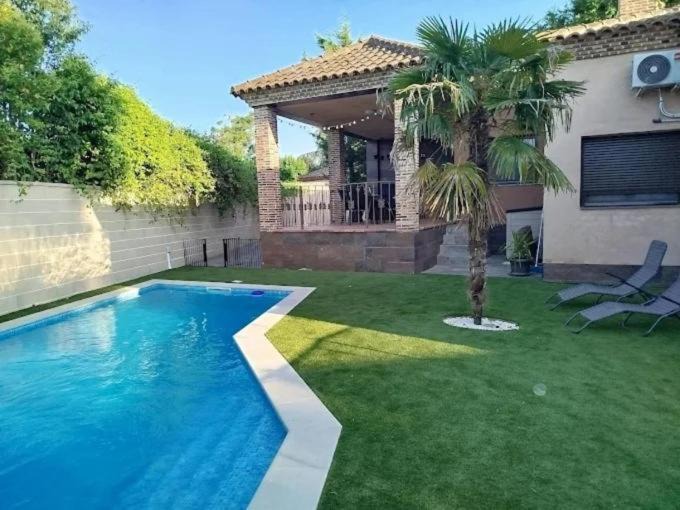 Burguillos de Toledo House | "La Casa de Alfar" con Piscina, Barbacoa y a 10 min Puy du Fou