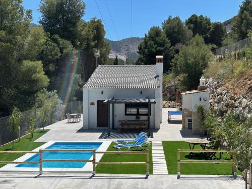 Alhaurin de la Torre Ski Chalet | La Casona del Pinar Swiming Pool