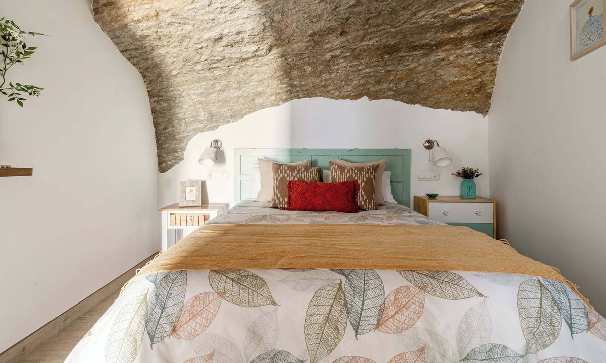 Setenil de las Bodegas Cottage | La Luna Cave House