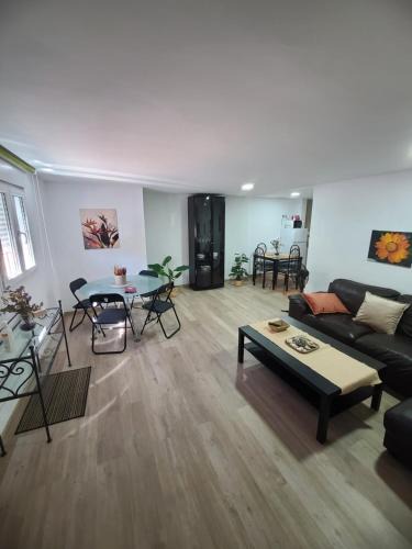 La Cala del Moral Apartment | La Plumaria de Málaga