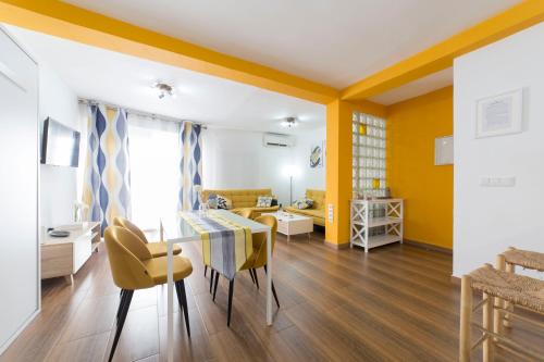 Cordoba Apartment | La Ribera y Feria - Casabel Homes